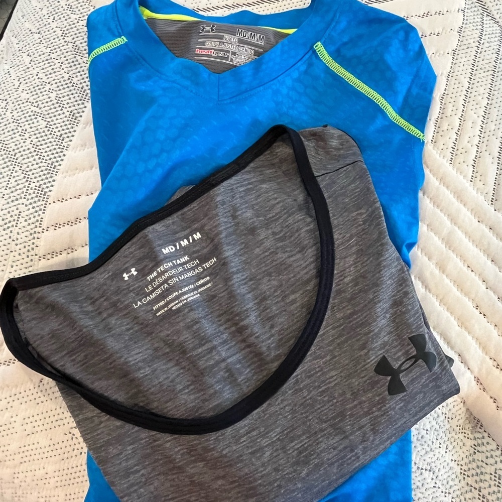 LOT of 2 Tank Tops One gray and one blue Size Medium  Tech Tank and Heatgear